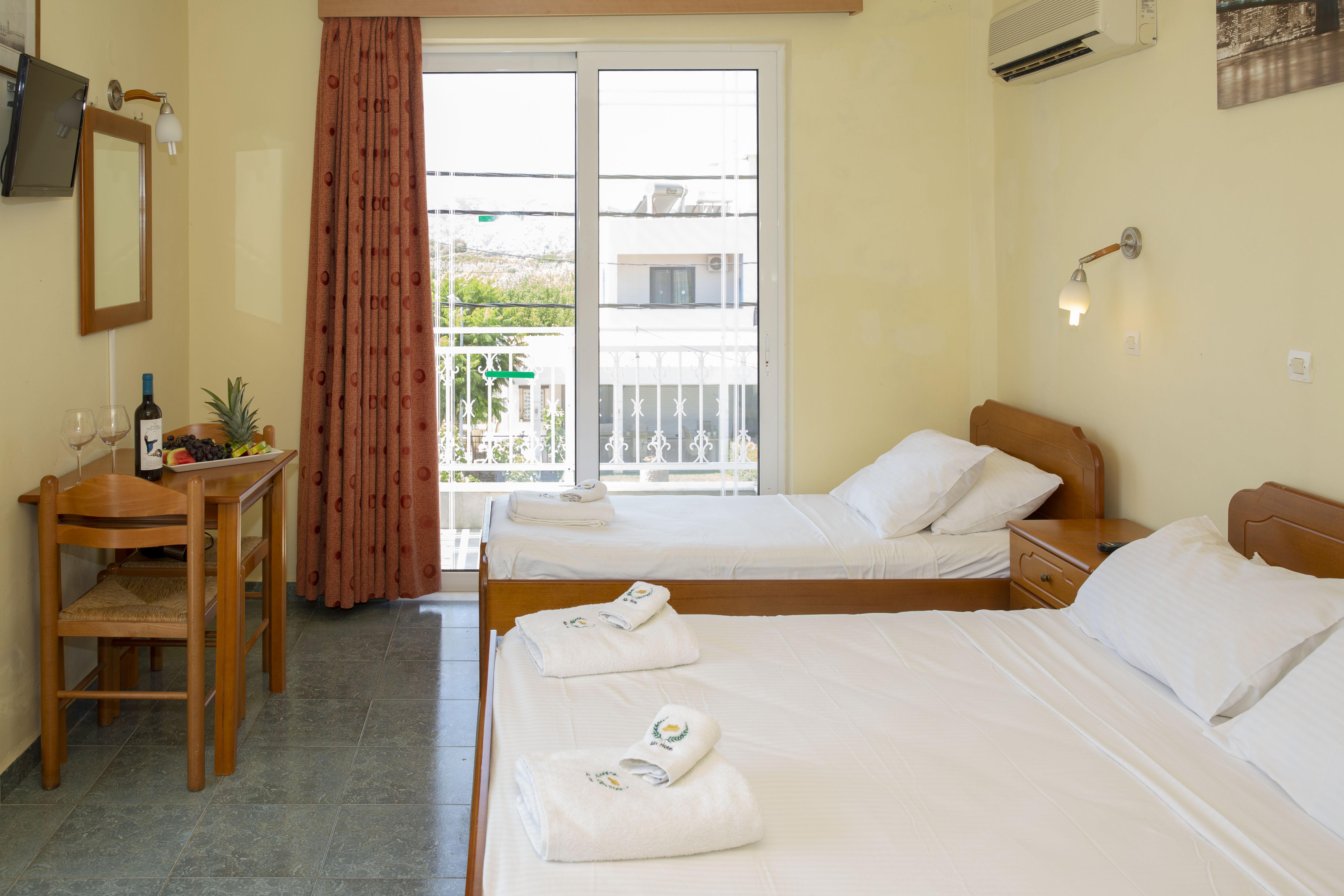 Alia Luxury Suites CCharaki Exterior foto
