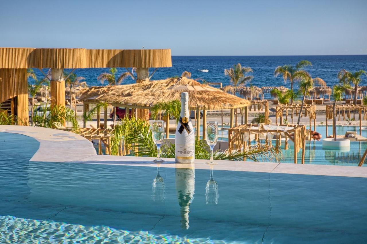 Alia Luxury Suites CCharaki Exterior foto