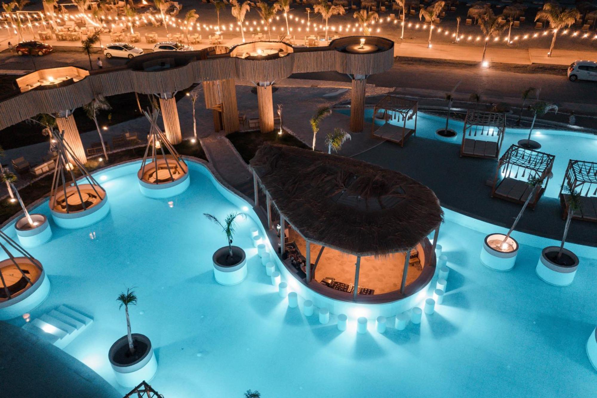 Alia Luxury Suites CCharaki Exterior foto