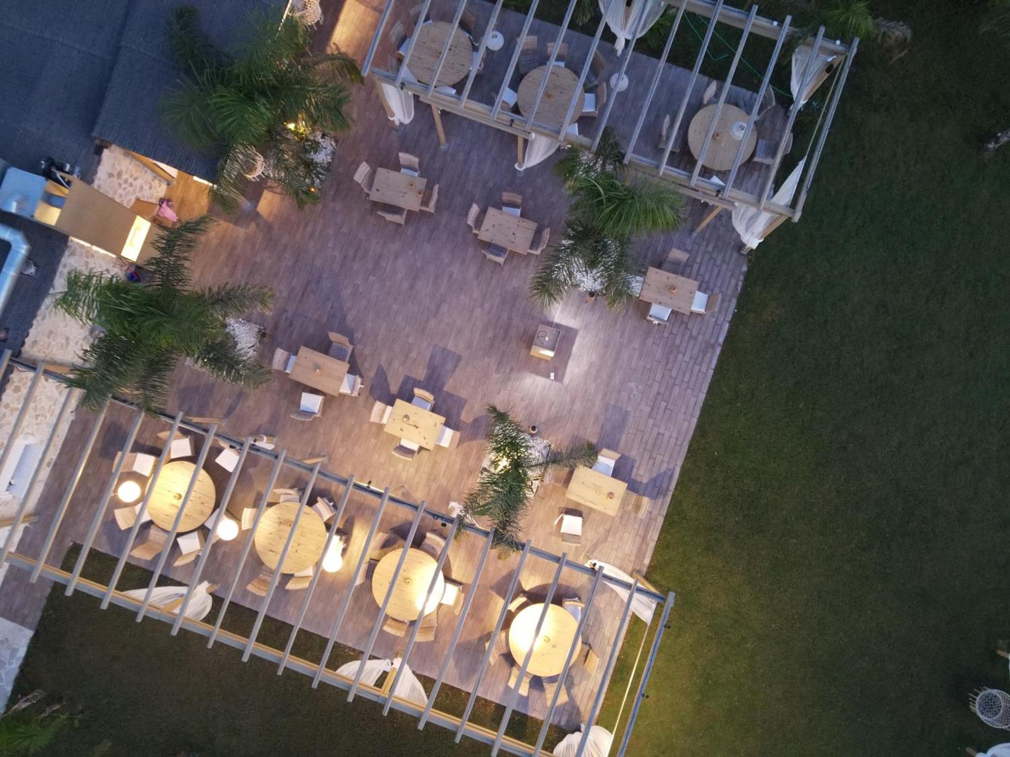 Alia Luxury Suites CCharaki Exterior foto